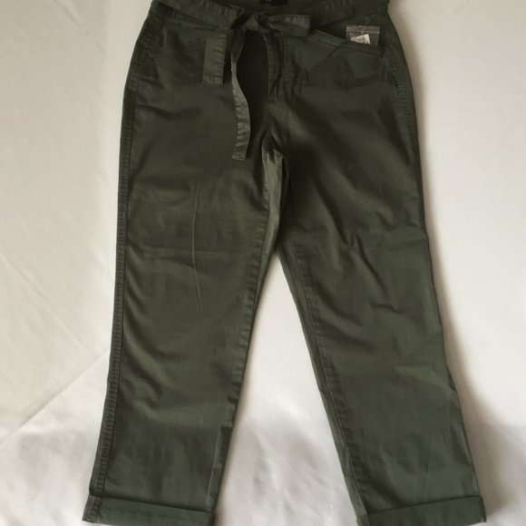 Mid-Rise Cotton Stretch Cropped / Ankle Pants - Picture 2 of 9